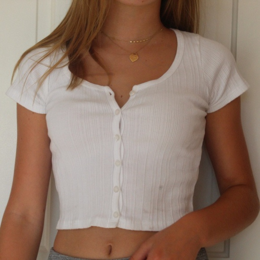Brandy Melville Short Sleeve Button Up Crop Top
